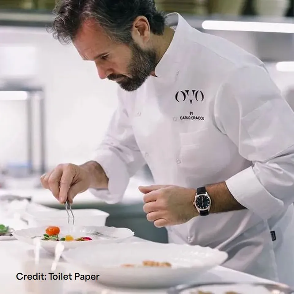 Cracco-chef-in-the-kitchen-credit