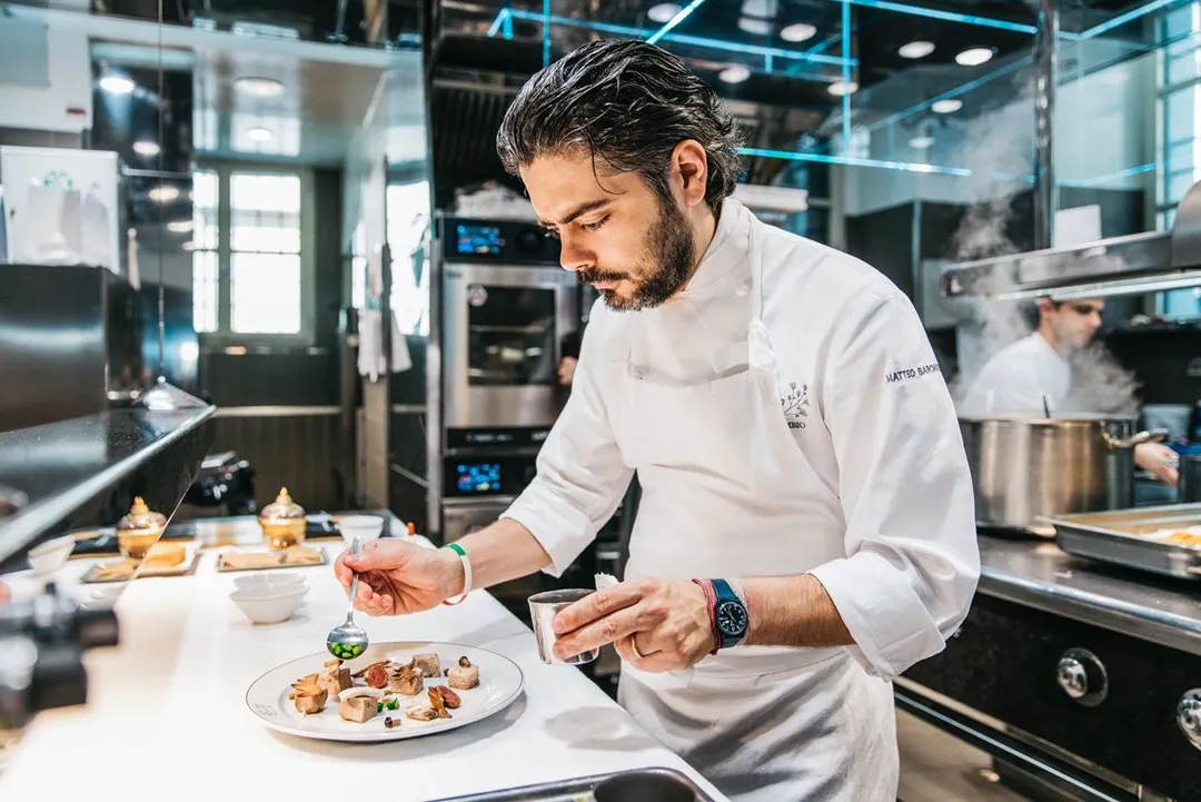 Matteo Baronetto, chef in the kitchen