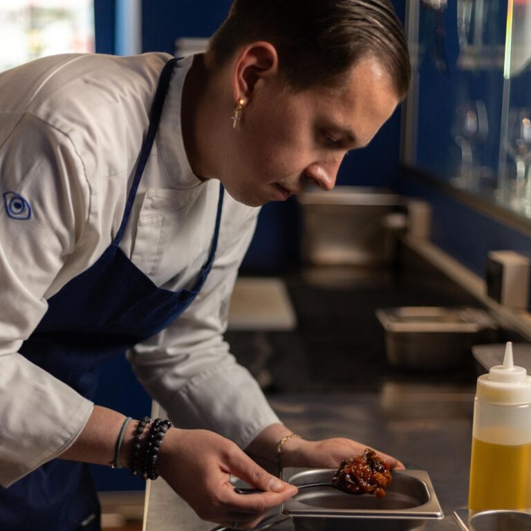 Stefan Kostandof del ristorante Kadeh