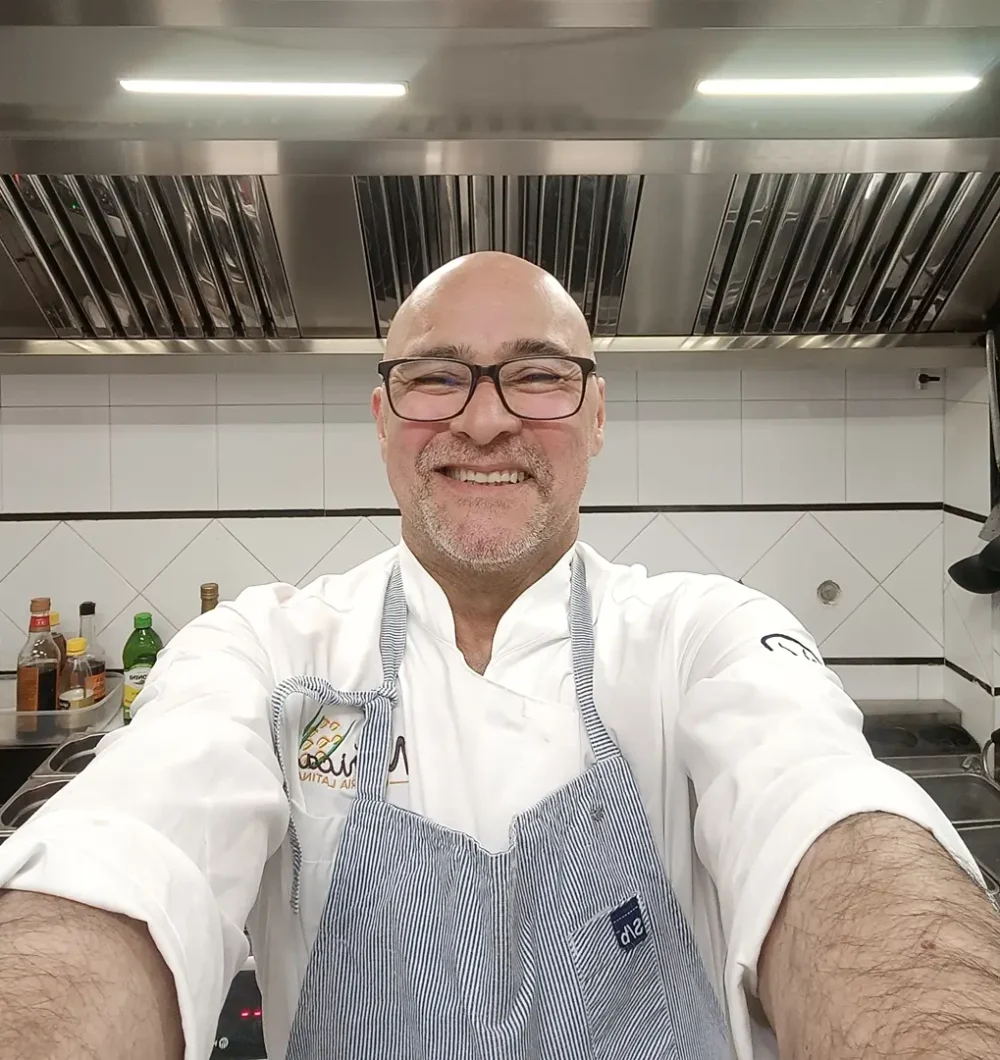 Chef Sumito Estévez